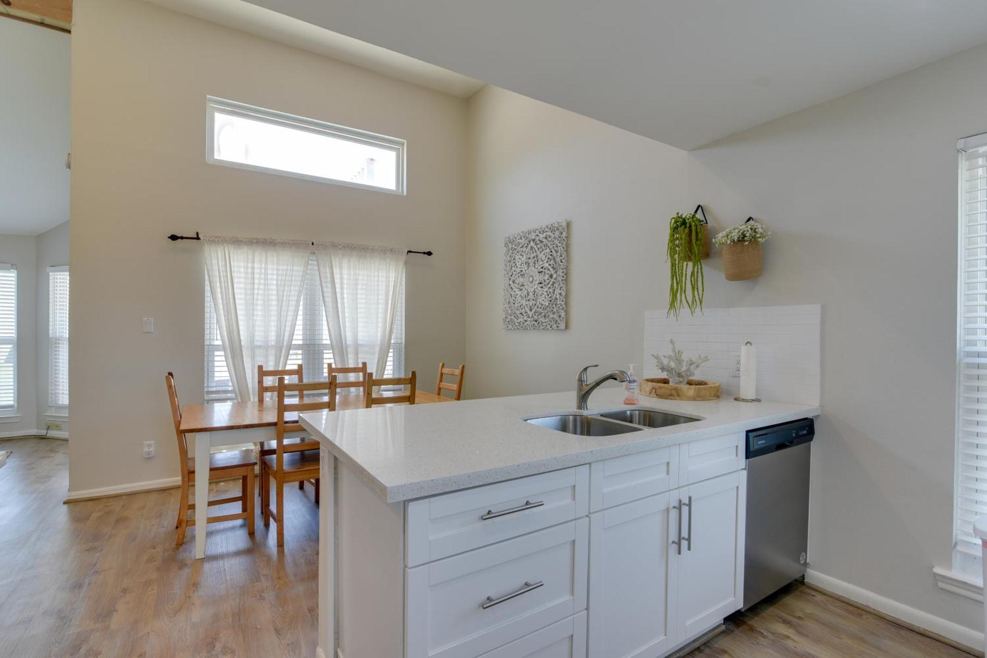 Galveston Townhome With Balconies Walk To Beach! Dış mekan fotoğraf