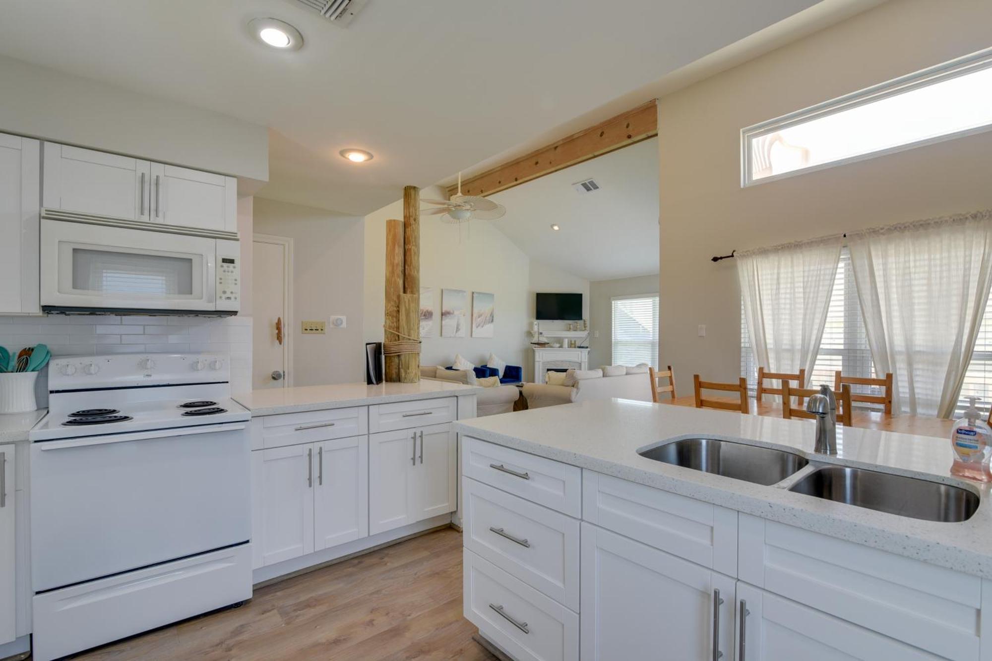 Galveston Townhome With Balconies Walk To Beach! Dış mekan fotoğraf