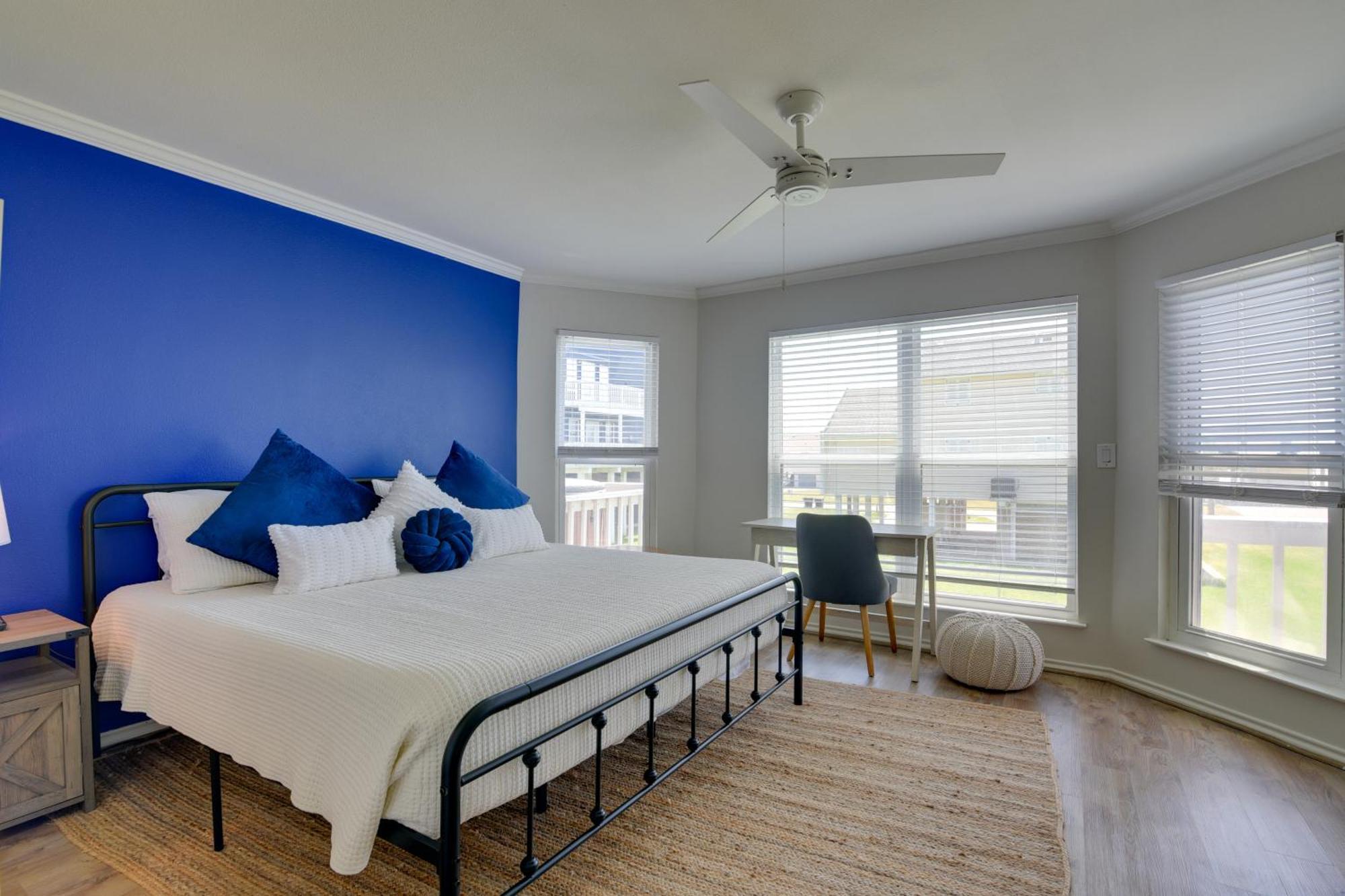 Galveston Townhome With Balconies Walk To Beach! Dış mekan fotoğraf